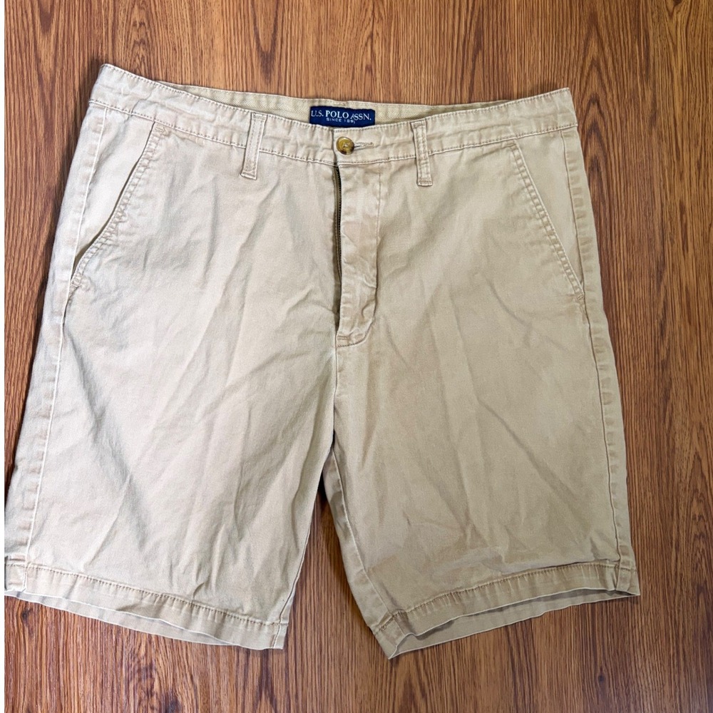 US Polo Assn Mens Khaki Chino Shorts Size 36 Tan Stretch Flat Front Cotton Blend